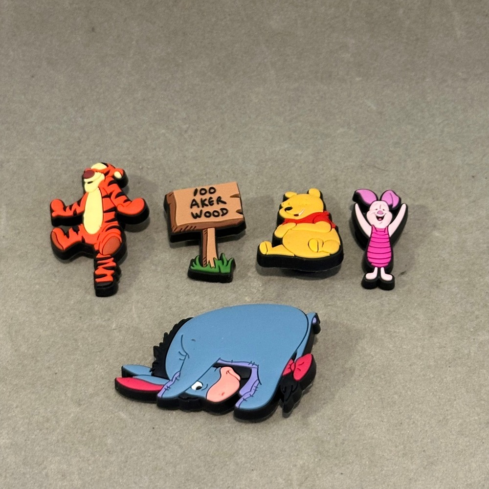 Disney Winnie the‎ Pooh Tigger Eeyore Piglet 100 Aker Wood Shoe Charms 5pc Set